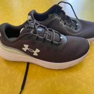 NEW never worn Under Armour Charged Impulse 3 size 7